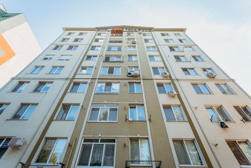 Rich Bunny Apartamento Chisinau Exterior foto
